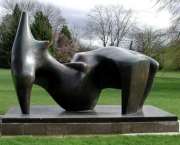 Henry Moore (8).jpg