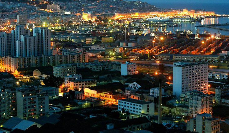 Foto Noturna de Argel, Capital da Argélia